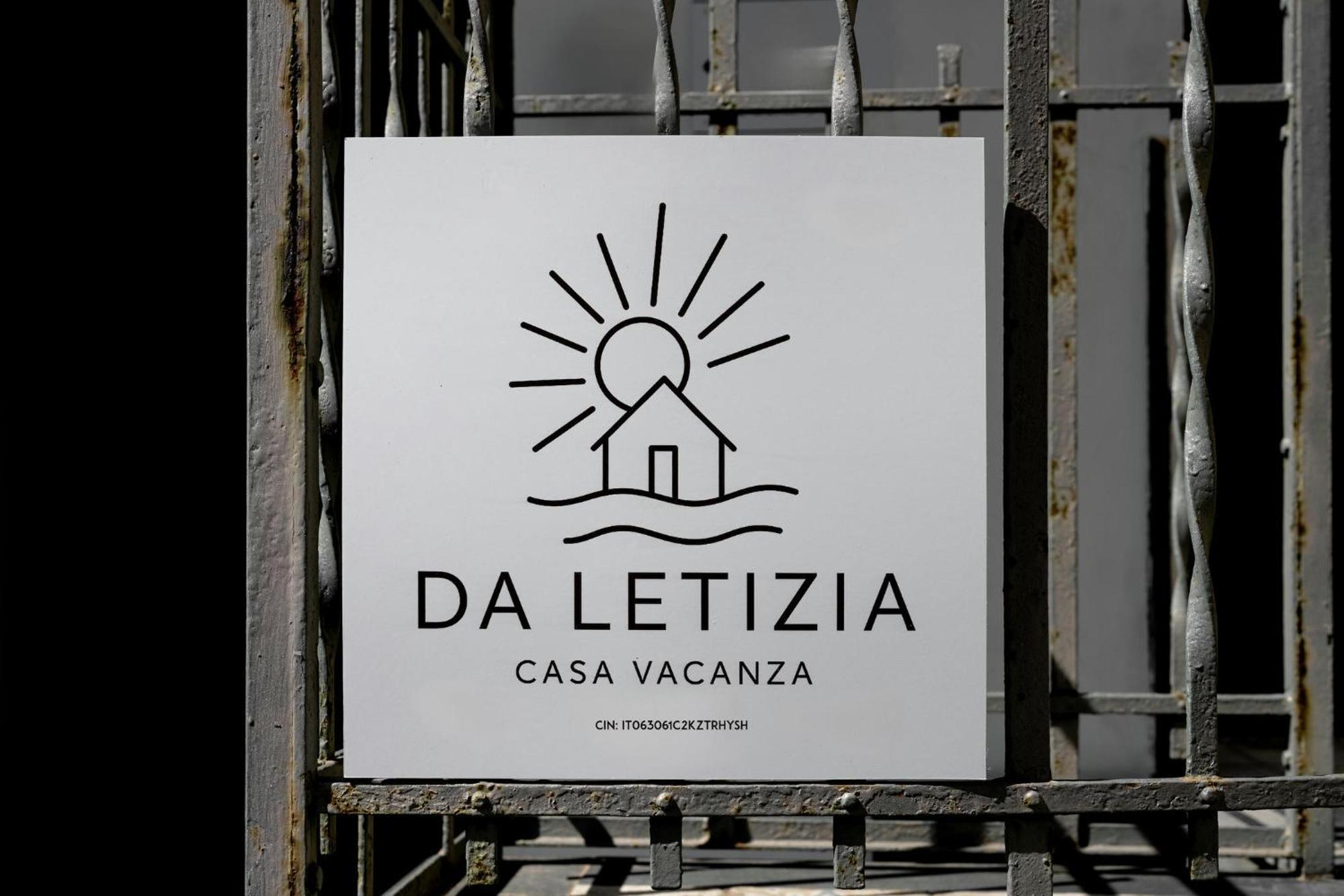 Da Letizia Casa Vacanze A Procida Exterior photo
